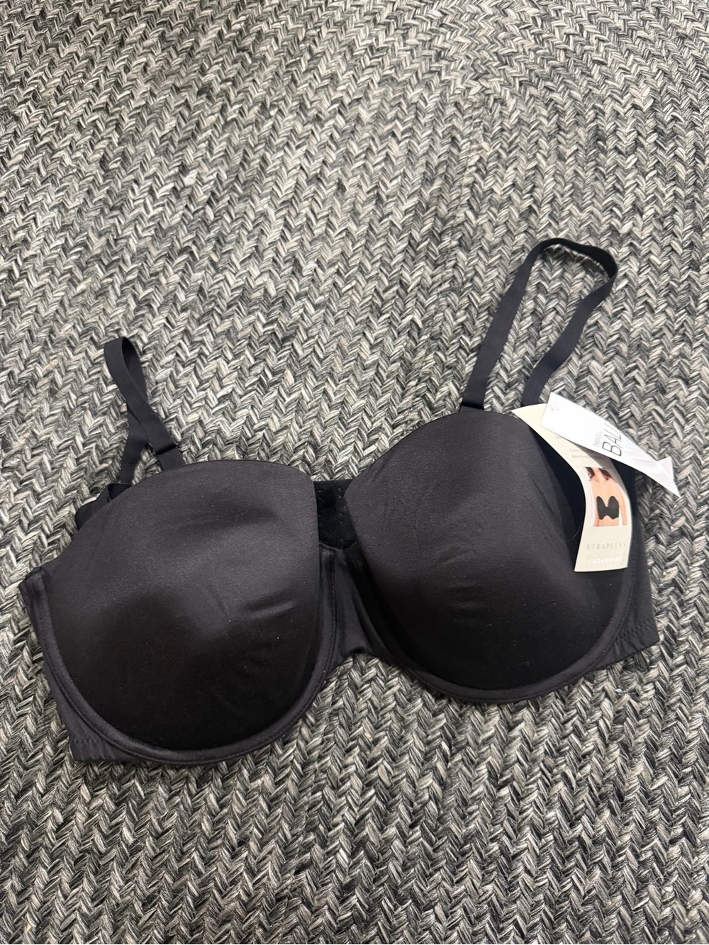 Bali Black Molded Underwire Bra - Smooth Seamless Cups